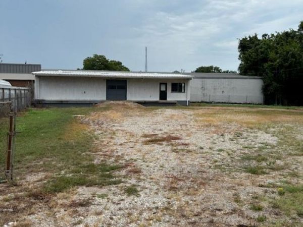 205 Main , Hardy, AR 72542