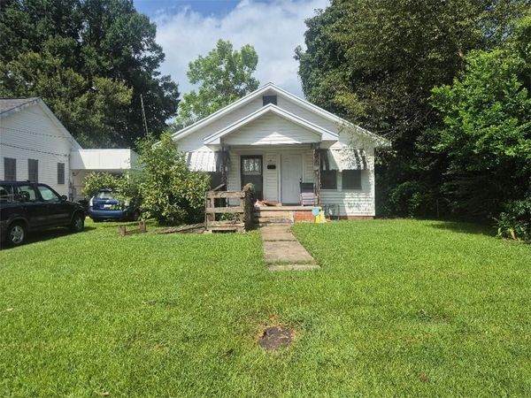 11 CHESTER Street, Alexandria, LA 71301