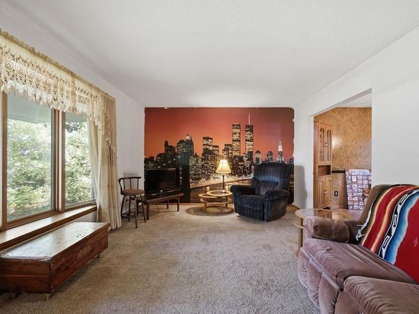 2814 Crosstown Boulevard NE, Andover, MN 55304