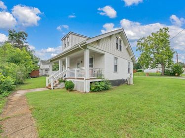 404 9th st, Altavista, VA 24517