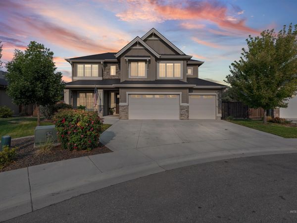 38 W Heston Drive, Meridian, ID 83646