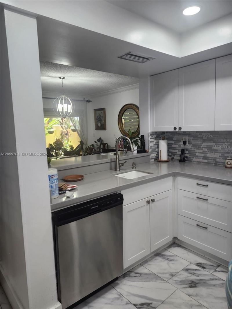 8810 SW 123rd Ct , Unit M103, Miami, FL 33186 Photo