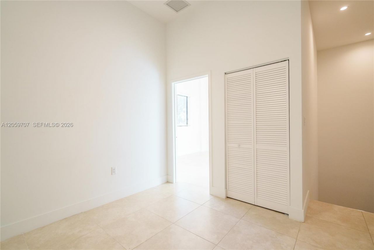 1091 Galiano St , Unit 102, Coral Gables, FL 33134 Photo