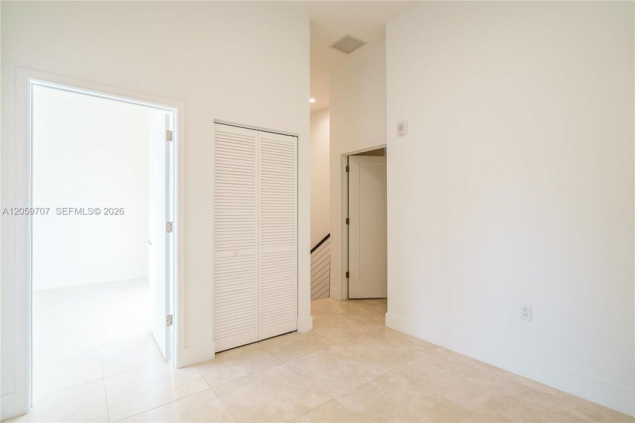 1091 Galiano St , Unit 102, Coral Gables, FL 33134 Photo
