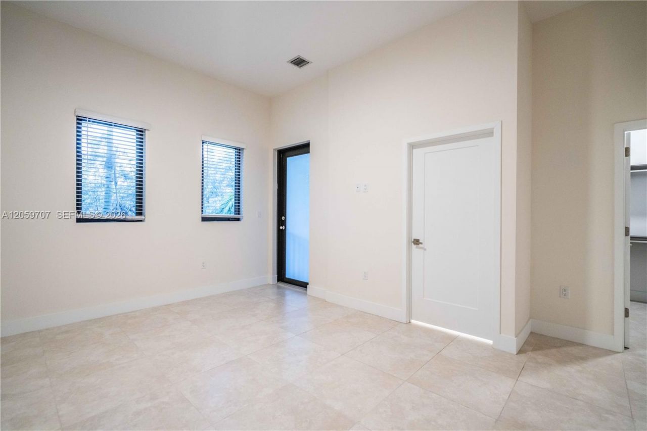 1091 Galiano St, Unit 102, Coral Gables, FL 33134 Photo