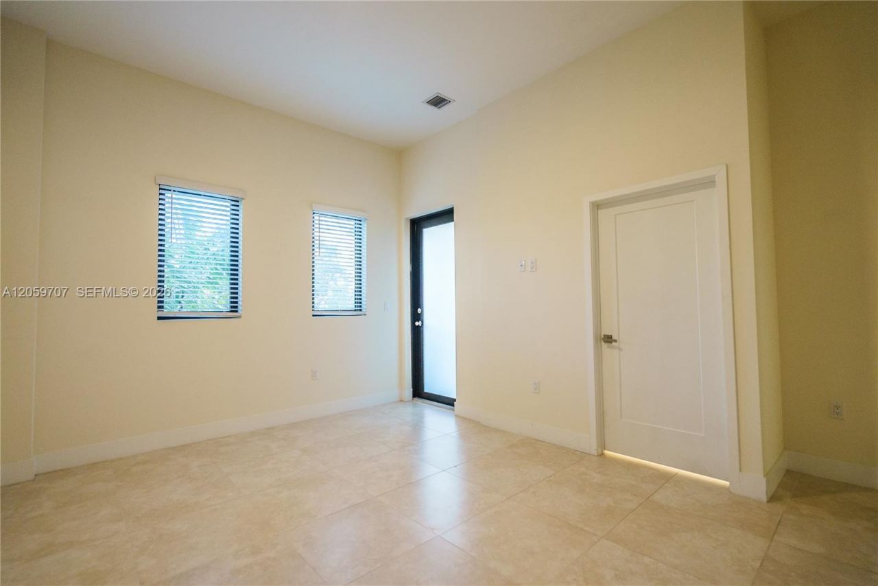 1091 Galiano St , Unit 102, Coral Gables, FL 33134 Photo