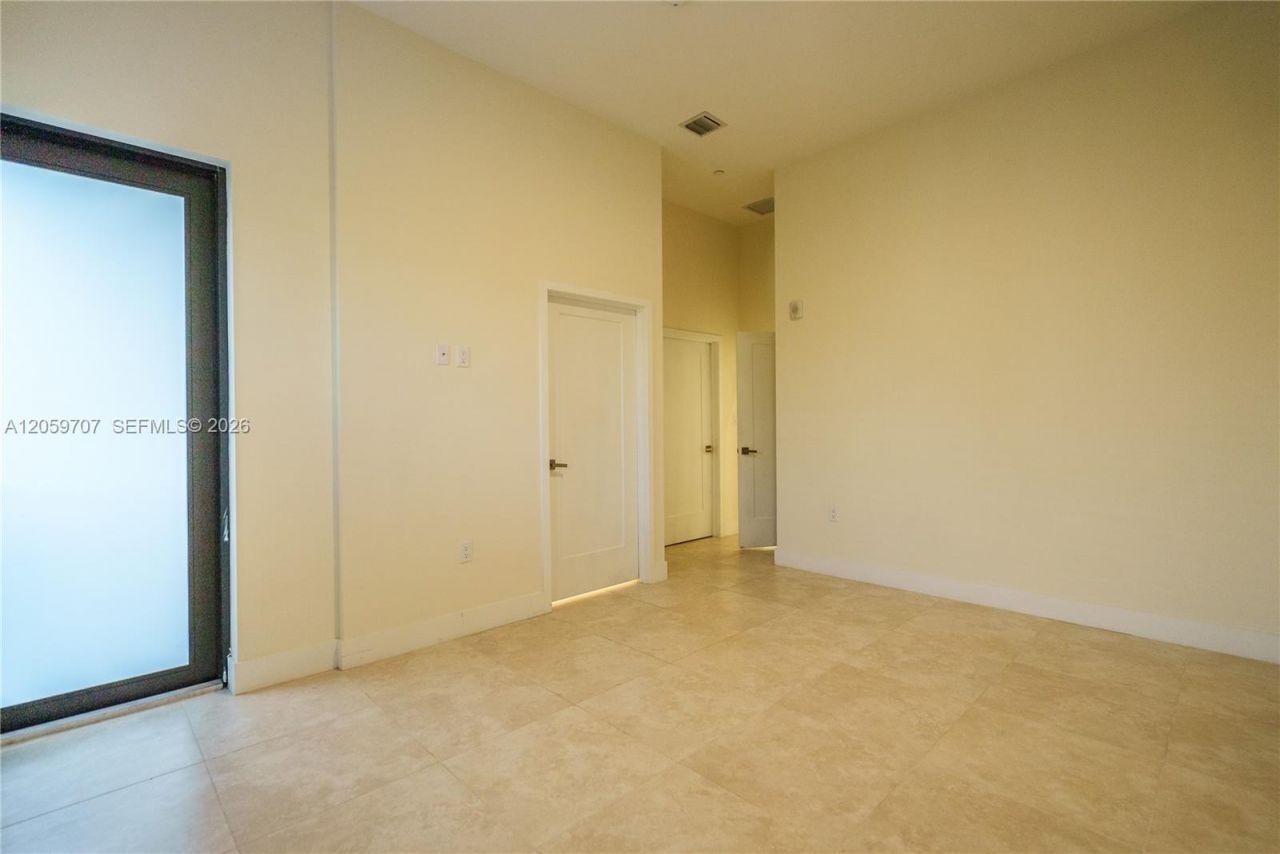 1091 Galiano St , Unit 102, Coral Gables, FL 33134 Photo