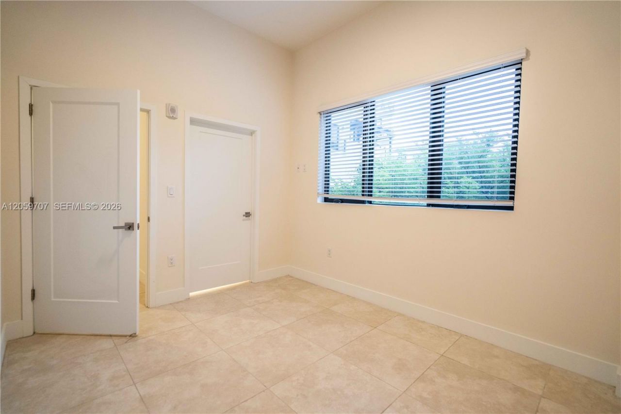 1091 Galiano St, Unit 102, Coral Gables, FL 33134 Photo