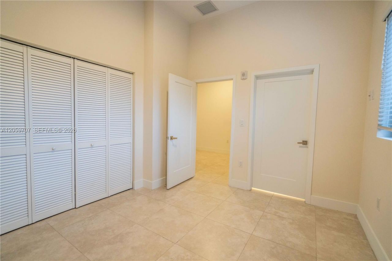 1091 Galiano St, Unit 102, Coral Gables, FL 33134 Photo