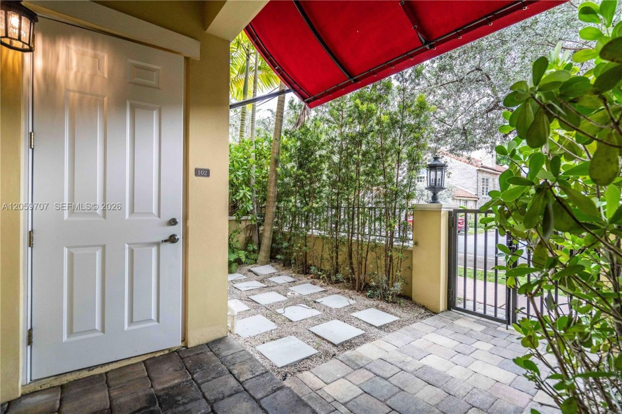 1091 Galiano St, Unit 102, Coral Gables, FL 33134 Photo