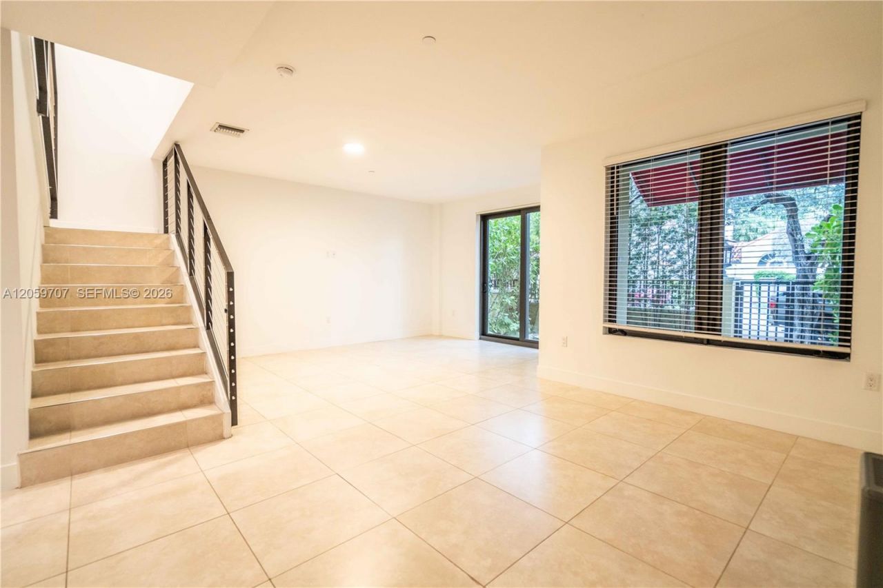 1091 Galiano St, Unit 102, Coral Gables, FL 33134 Photo