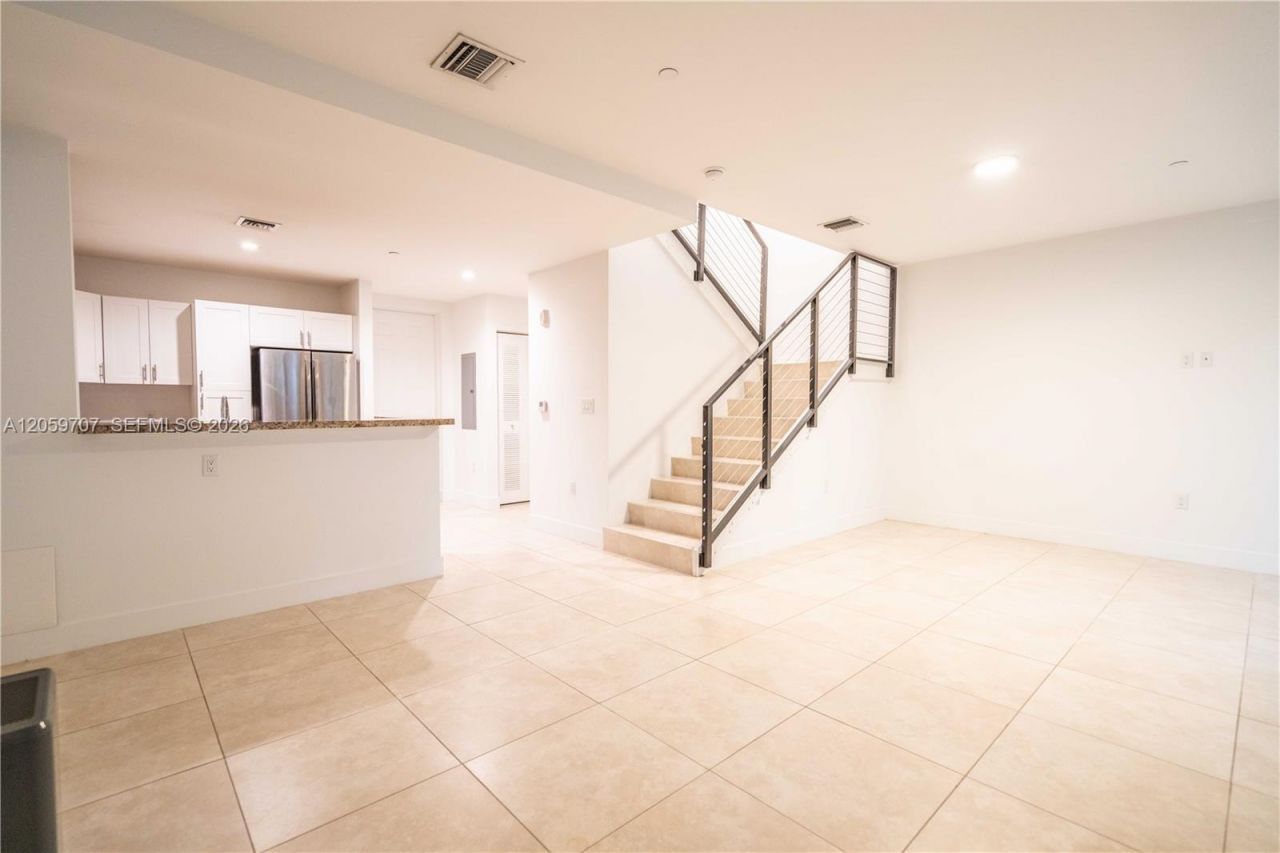 1091 Galiano St, Unit 102, Coral Gables, FL 33134 Photo