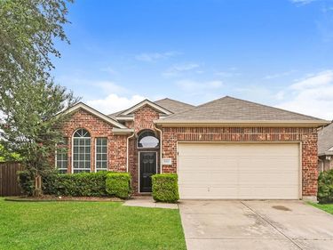 8421 Miramax Trail, Dallas, TX 75249