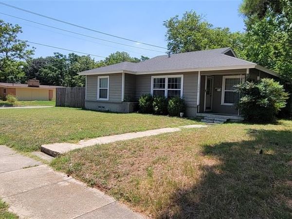 6840 Van Natta Lane , Fort Worth, TX 76112