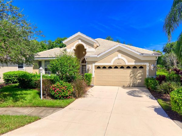 8310 WHISPERING WOODS COURT , BRADENTON, FL 34202