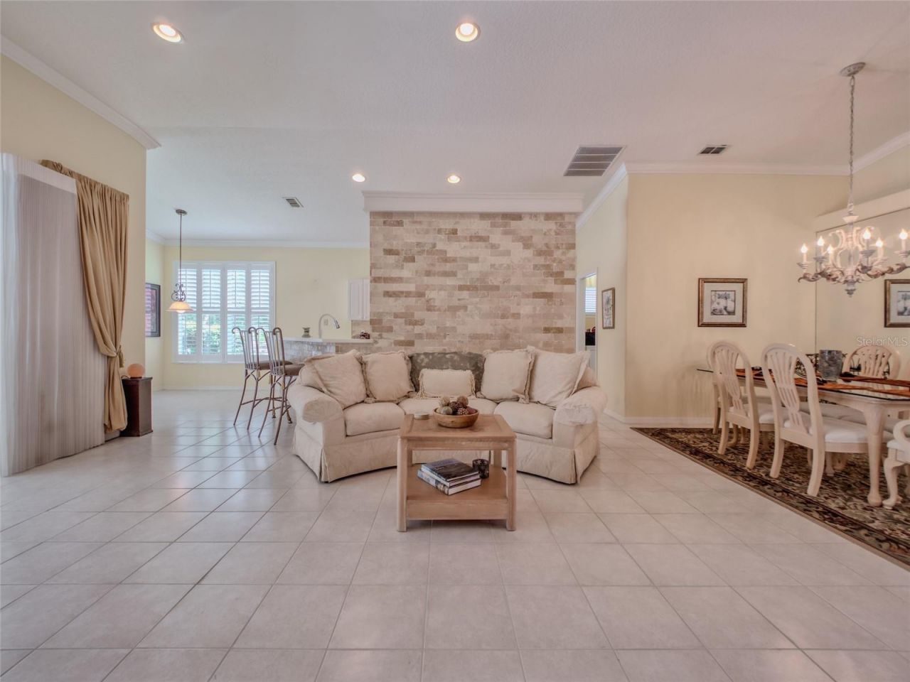 8310 Whispering Woods Court, Bradenton, FL 34202 Photo