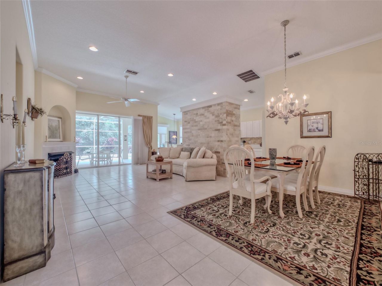8310 Whispering Woods Court, Bradenton, FL 34202 Photo