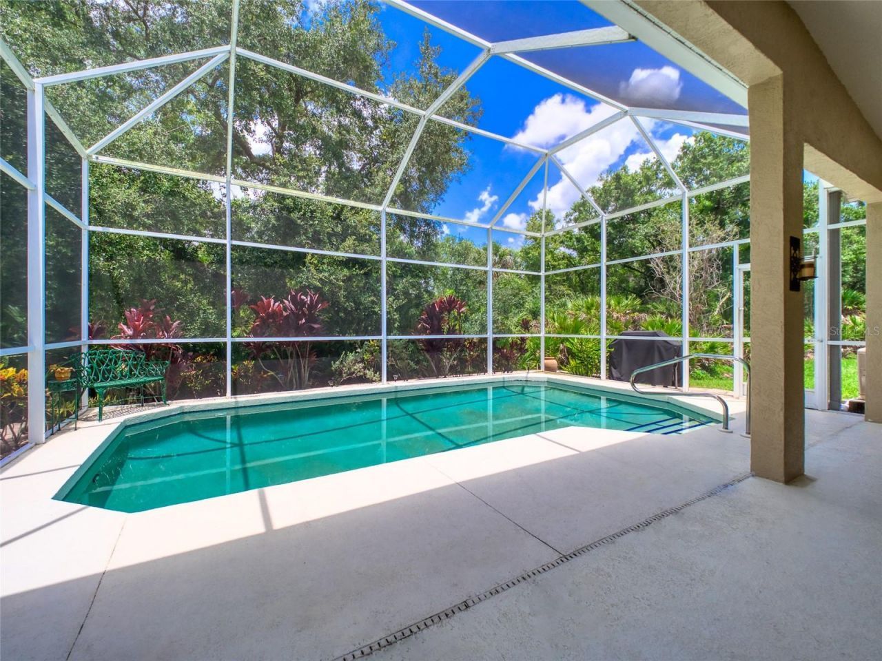 8310 Whispering Woods Court, Bradenton, FL 34202 Photo