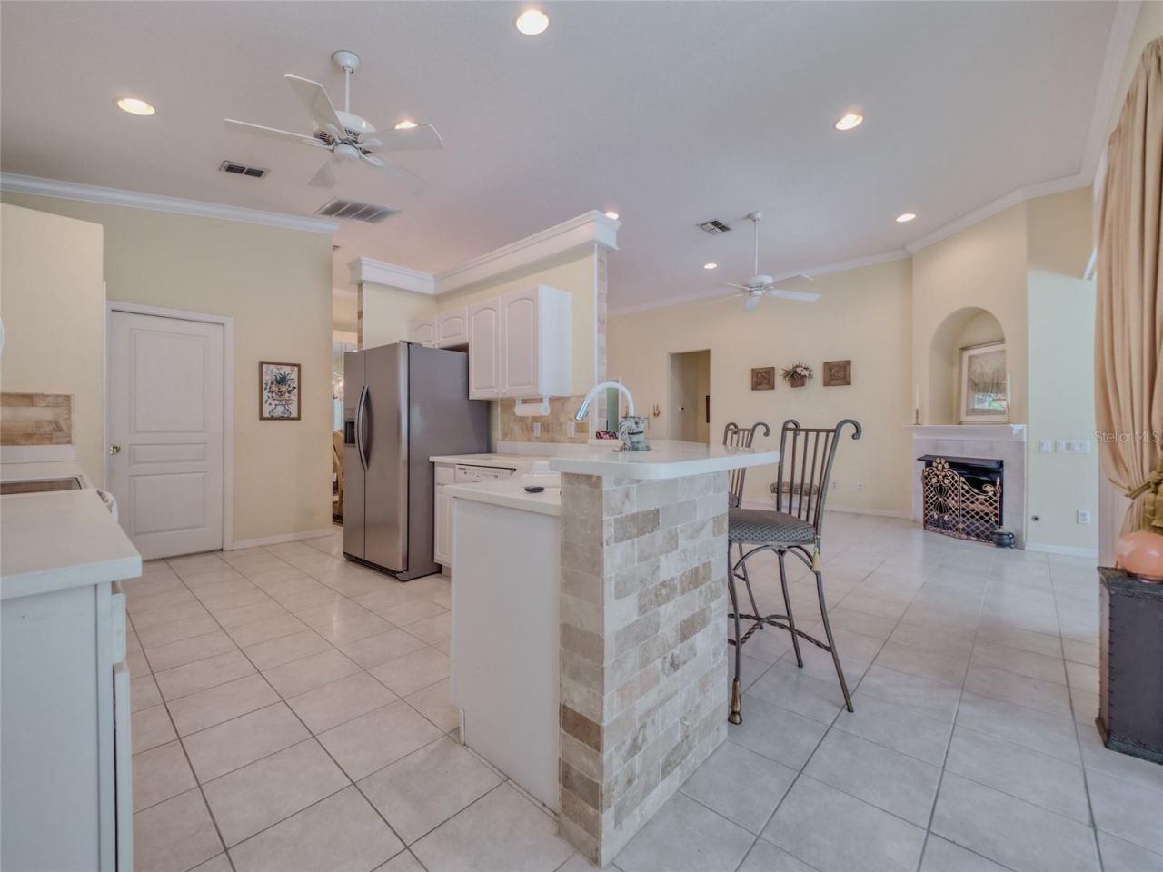 8310 Whispering Woods Court, Bradenton, FL 34202 Photo