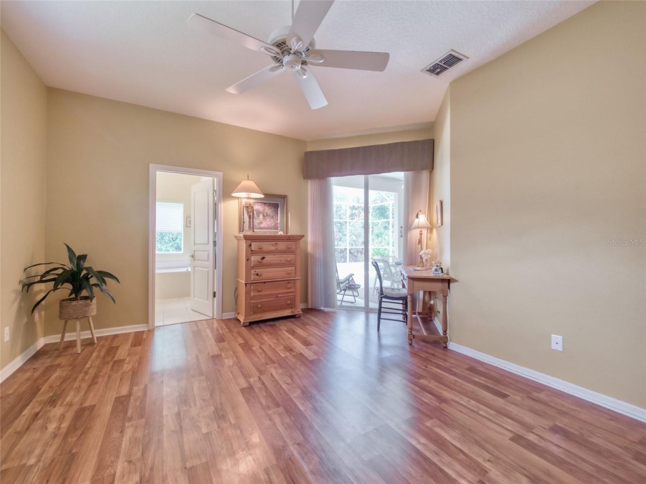 8310 Whispering Woods Court, Bradenton, FL 34202 Photo