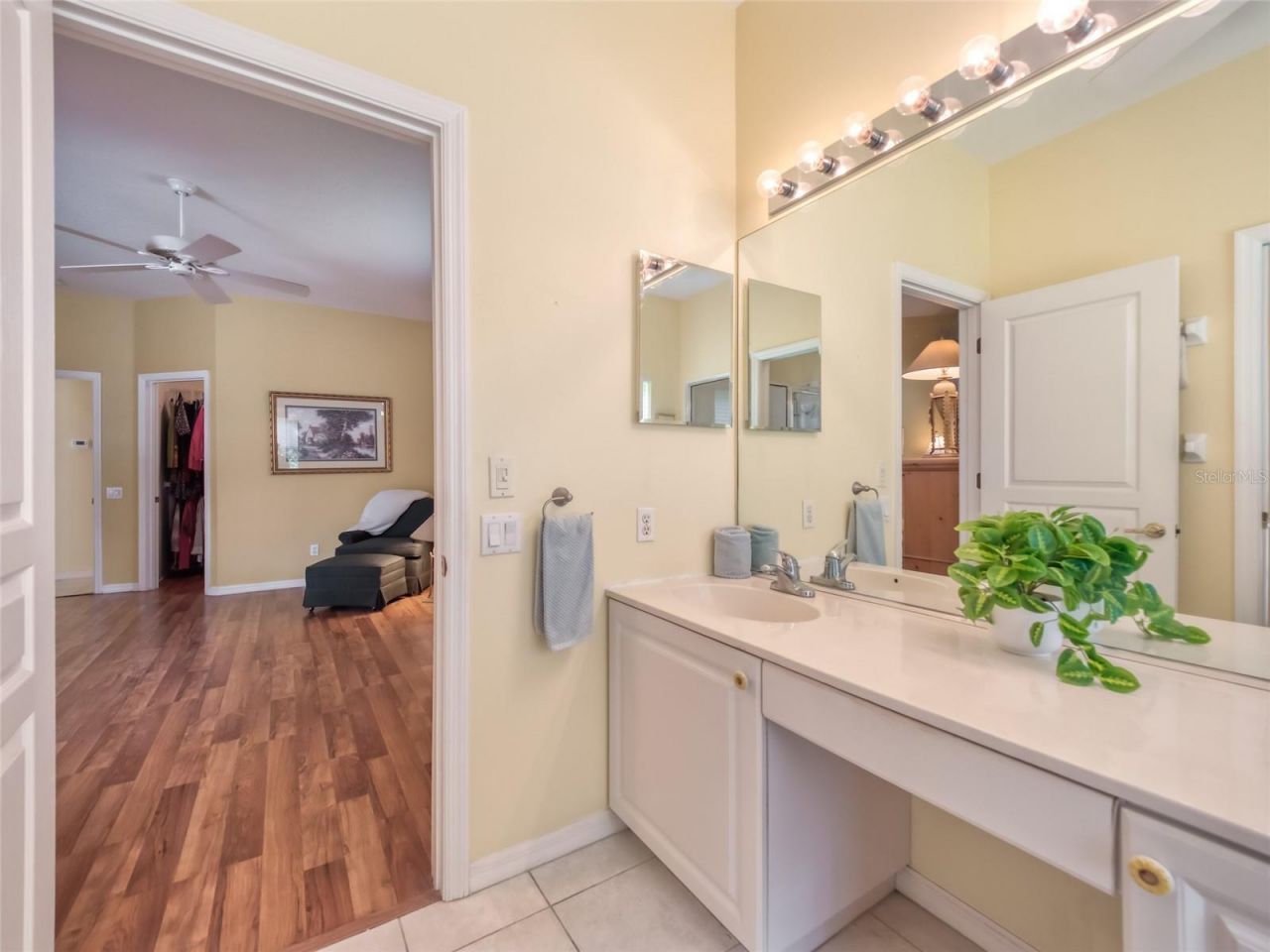 8310 Whispering Woods Court, Bradenton, FL 34202 Photo
