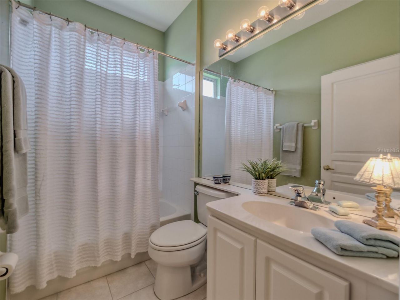 8310 Whispering Woods Court, Bradenton, FL 34202 Photo
