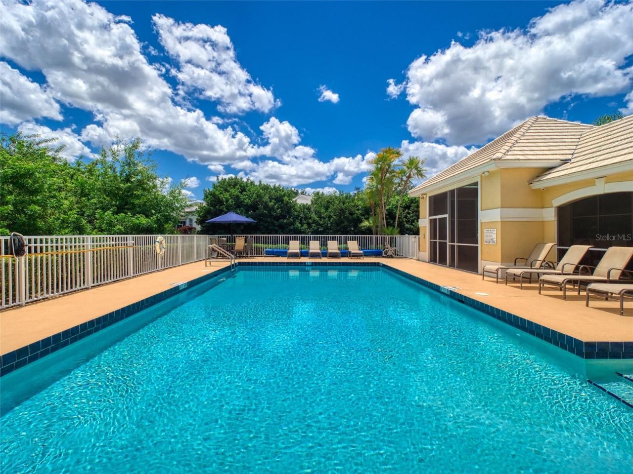 8310 Whispering Woods Court, Bradenton, FL 34202 Photo