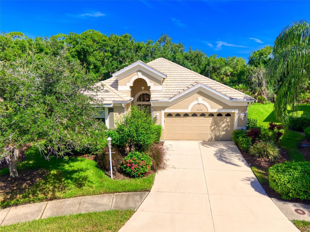 8310 Whispering Woods Court, Bradenton, FL 34202 Photo