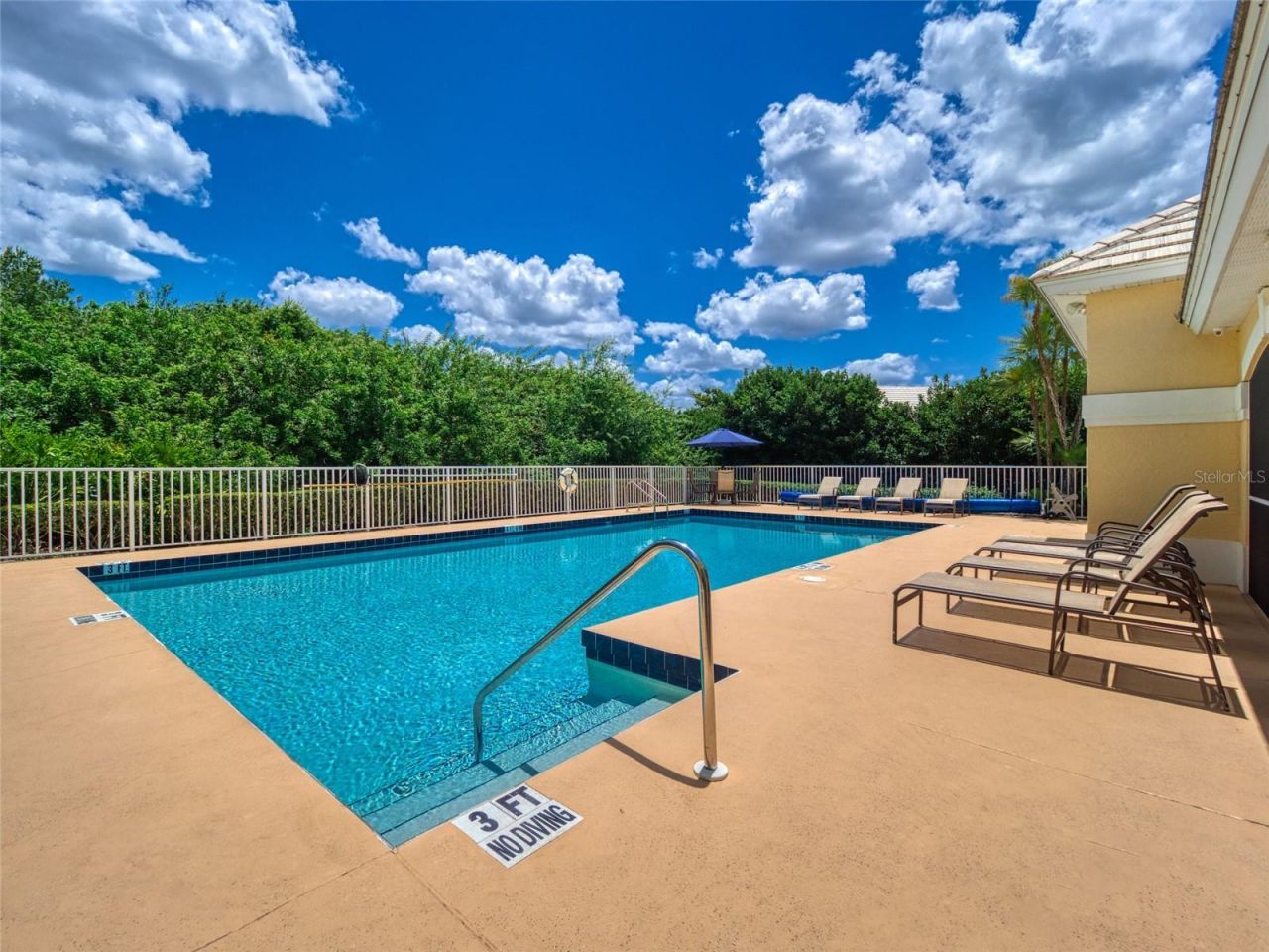 8310 Whispering Woods Court, Bradenton, FL 34202 Photo