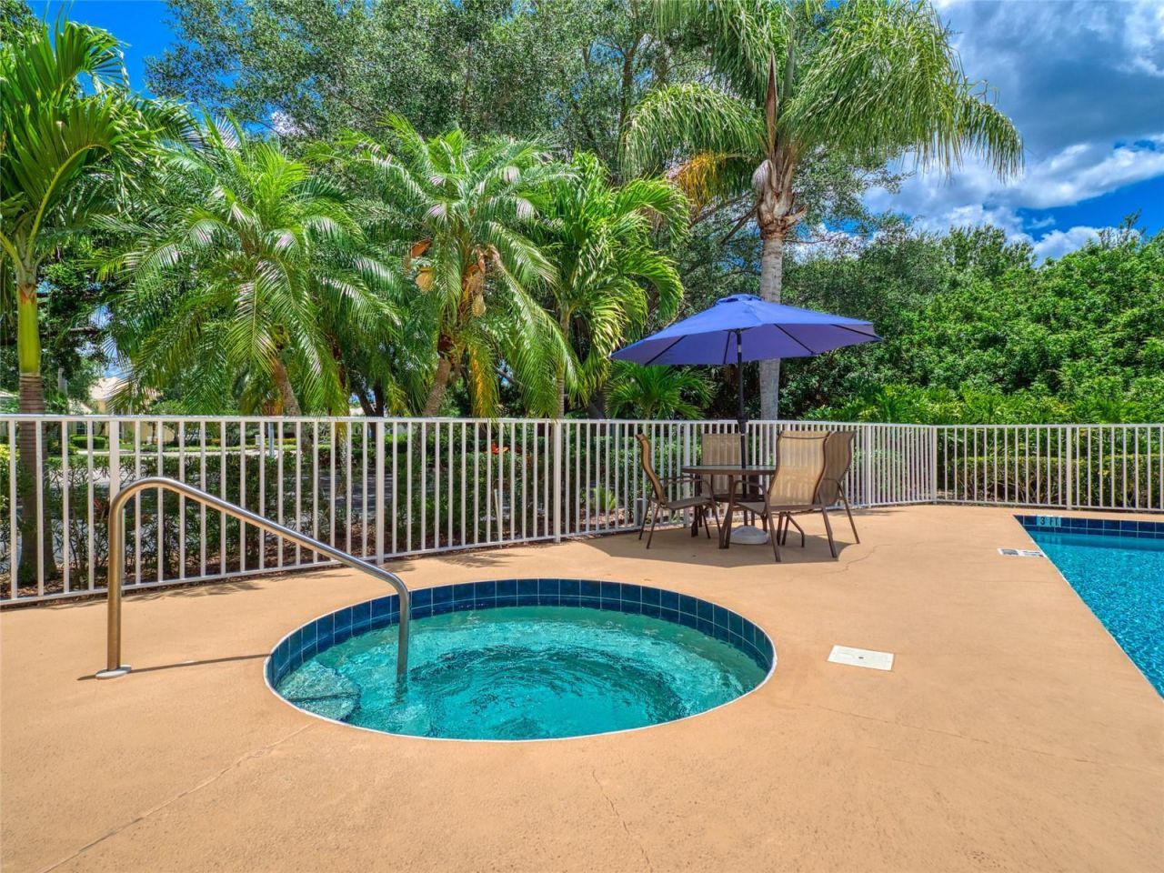 8310 Whispering Woods Court, Bradenton, FL 34202 Photo