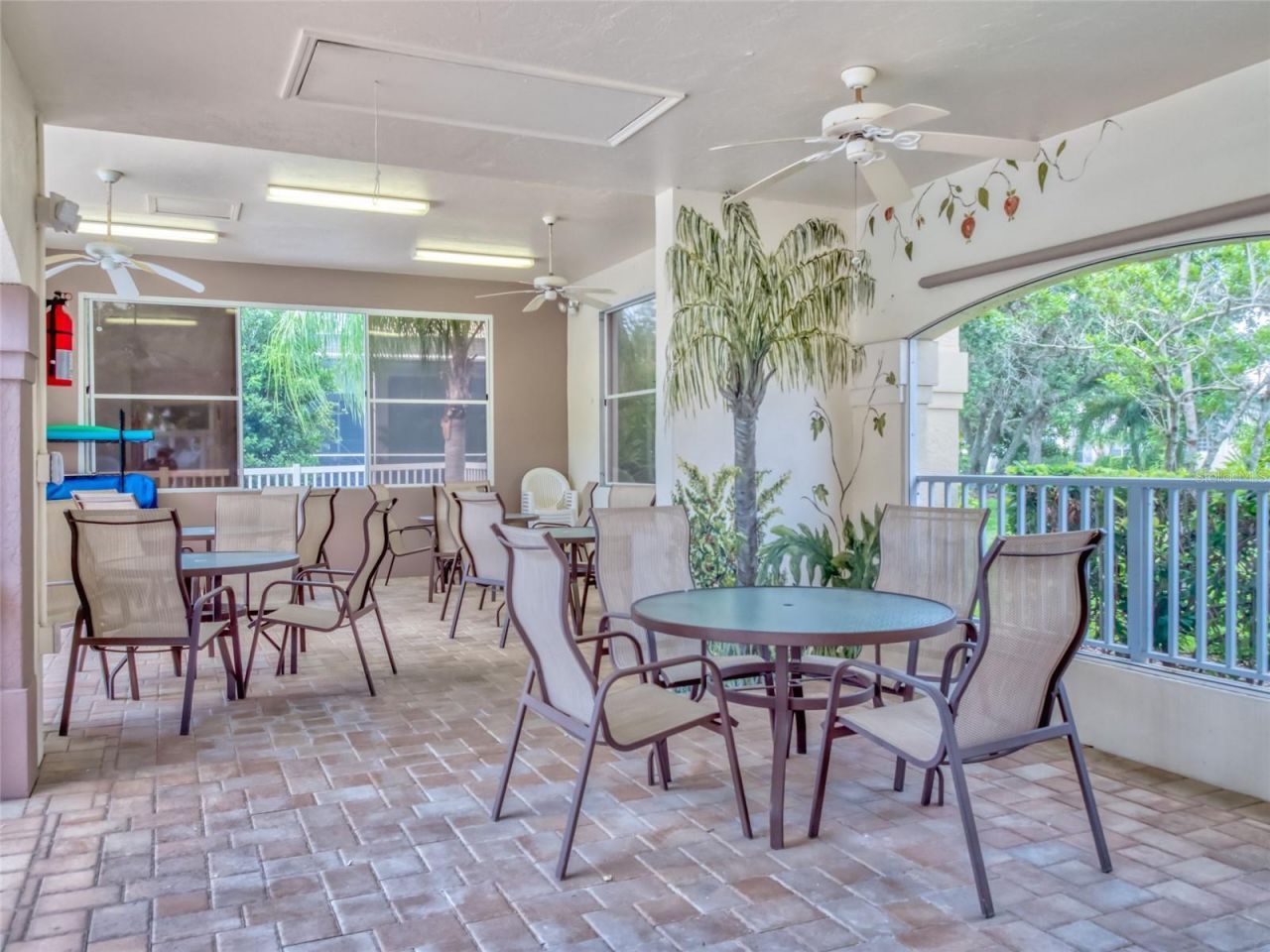 8310 Whispering Woods Court, Bradenton, FL 34202 Photo