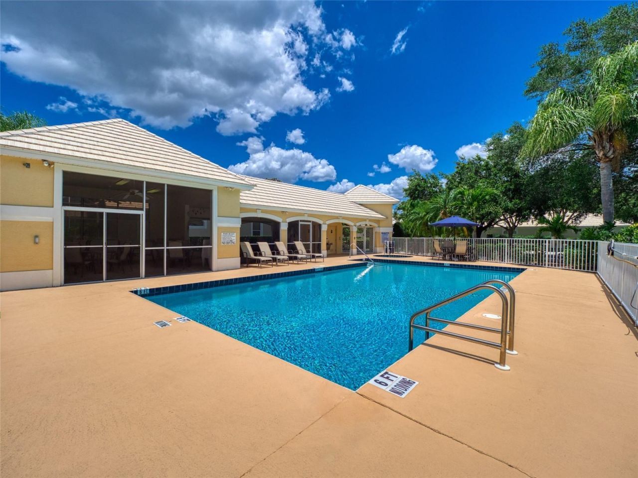8310 Whispering Woods Court, Bradenton, FL 34202 Photo