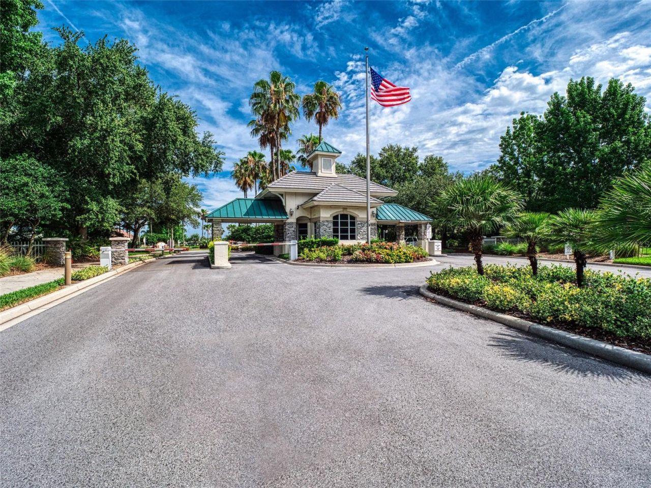 8310 Whispering Woods Court, Bradenton, FL 34202 Photo