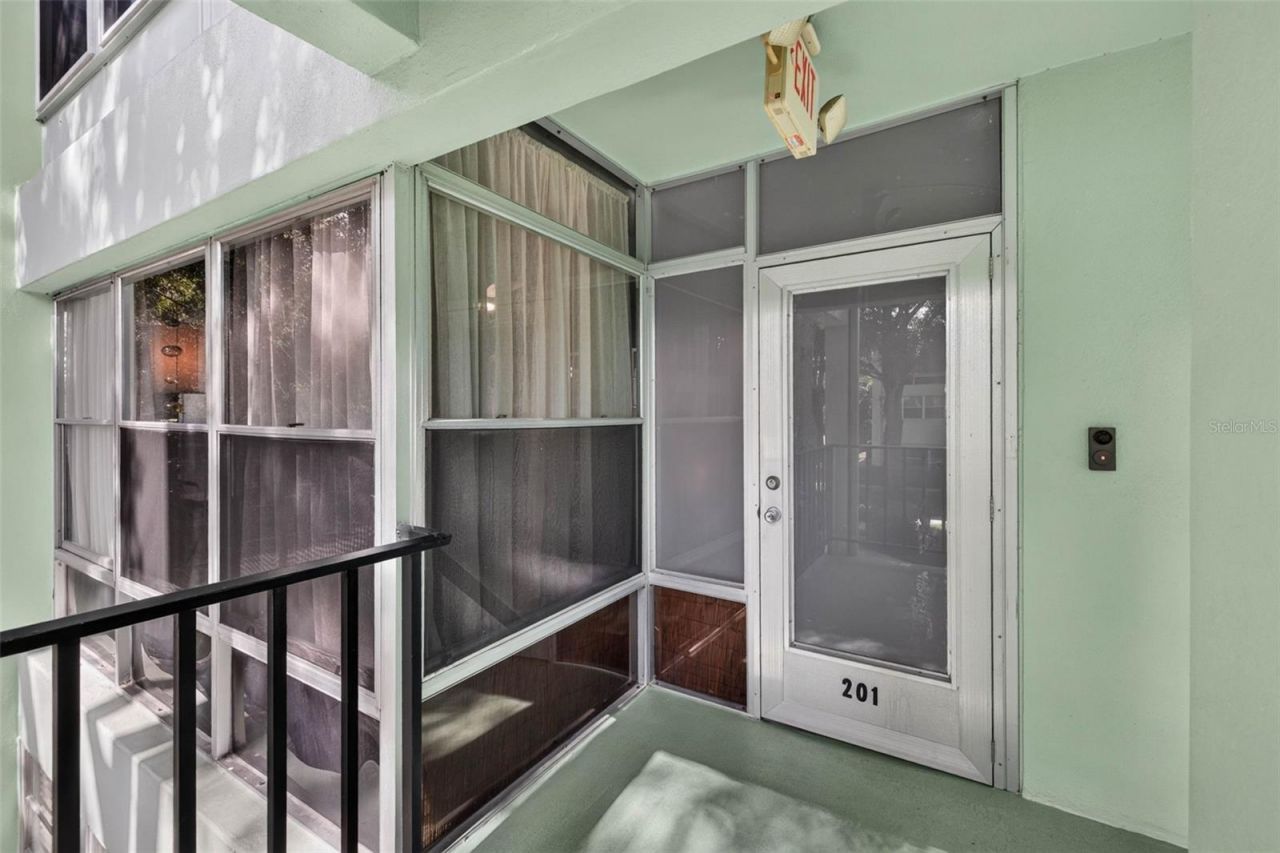 4819 8th Avenue N, Unit 201, Saint Petersburg, FL 33713 Photo