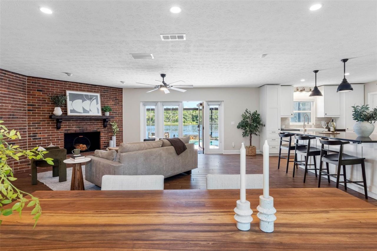 4221 River Hills Drive, Tampa, FL 33617 Photo
