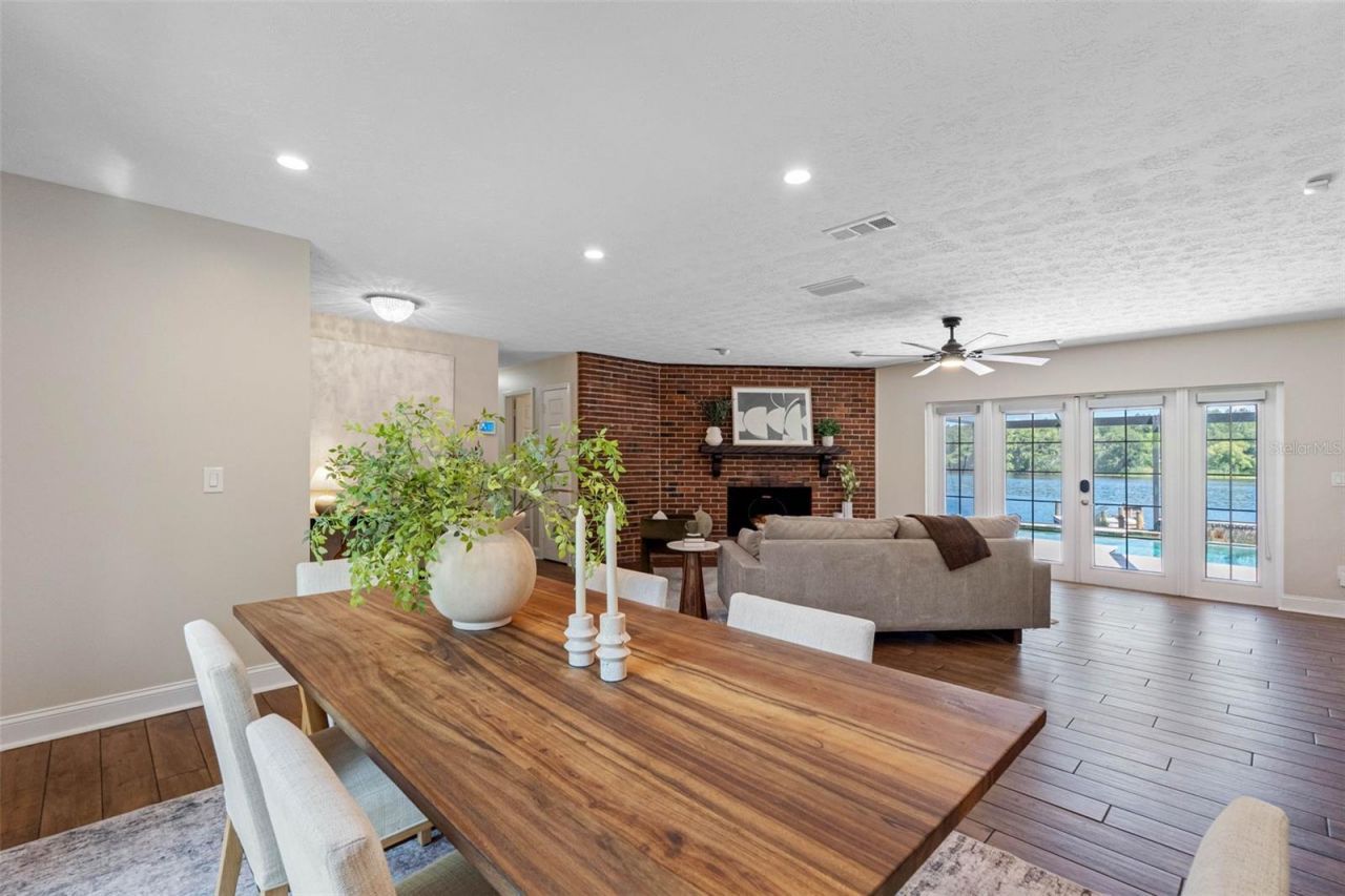 4221 River Hills Drive, Tampa, FL 33617 Photo