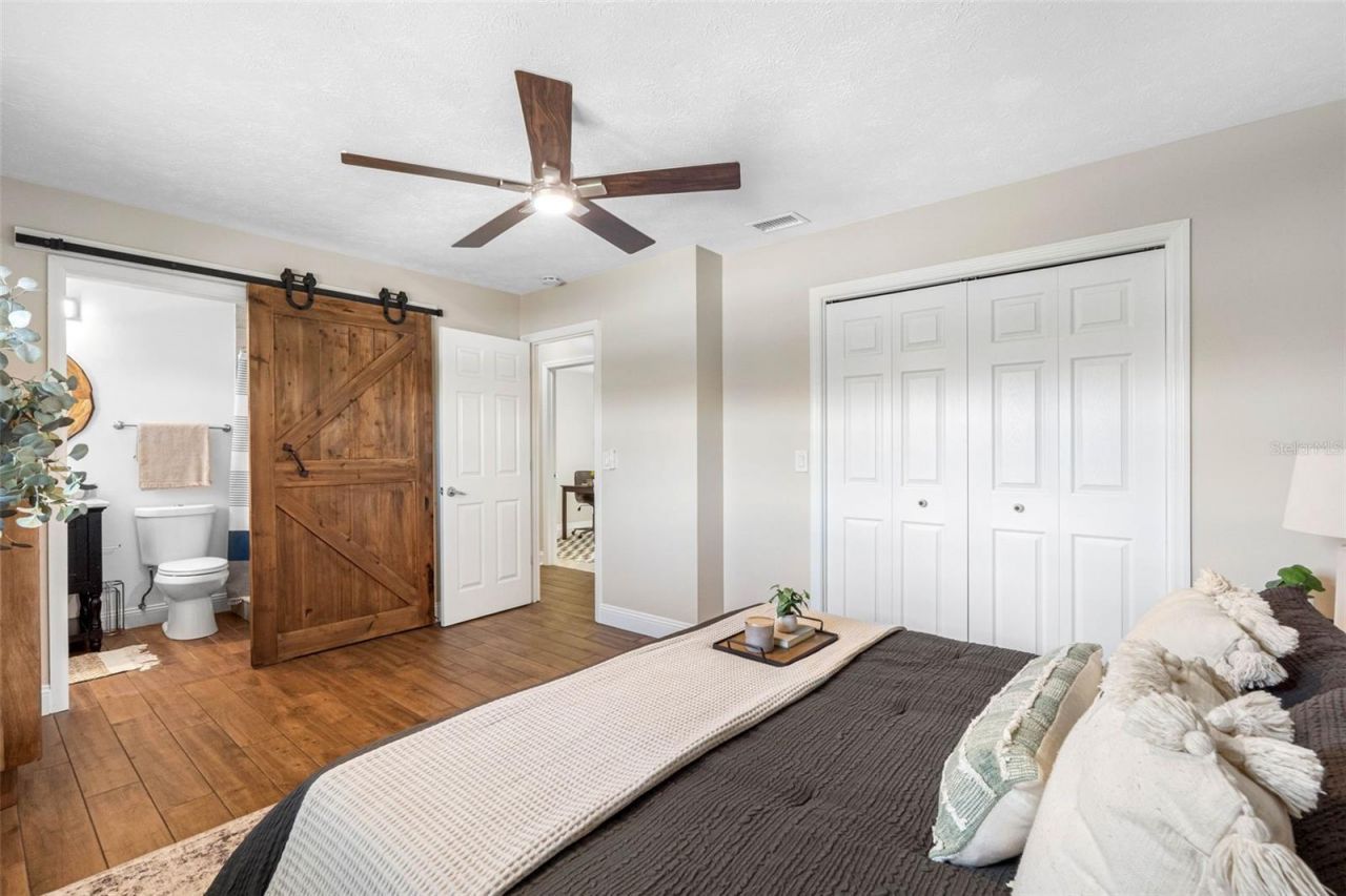 4221 River Hills Drive, Tampa, FL 33617 Photo
