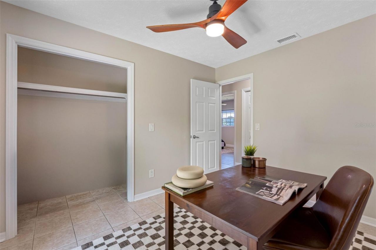 4221 River Hills Drive, Tampa, FL 33617 Photo