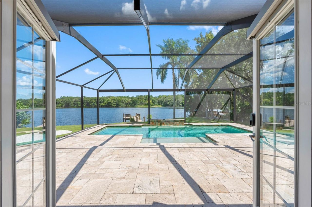 4221 River Hills Drive, Tampa, FL 33617 Photo