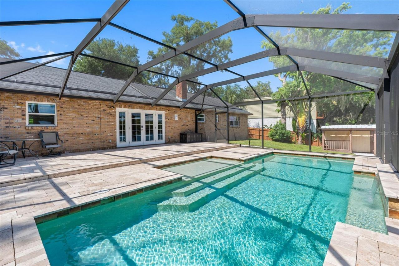 4221 River Hills Drive, Tampa, FL 33617 Photo
