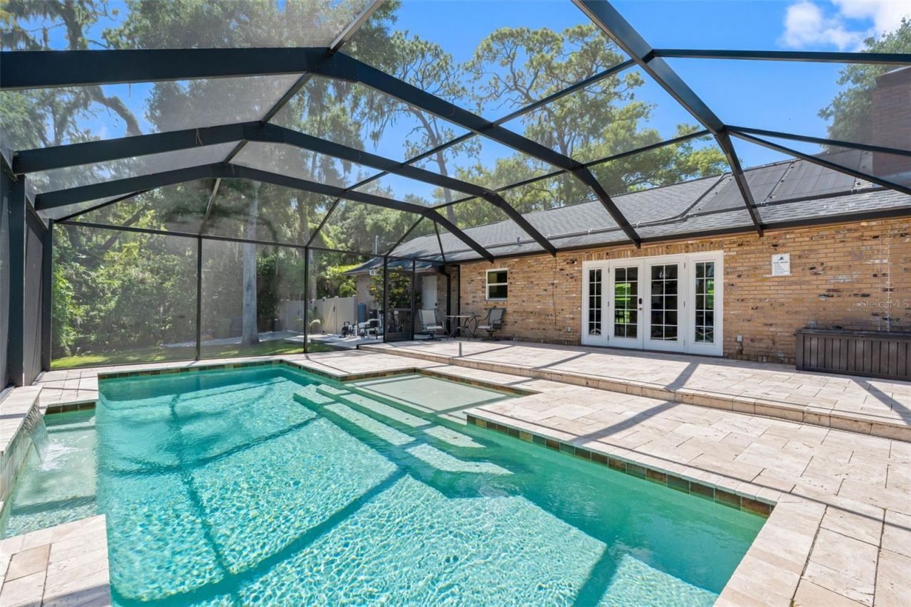 4221 River Hills Drive, Tampa, FL 33617 Photo
