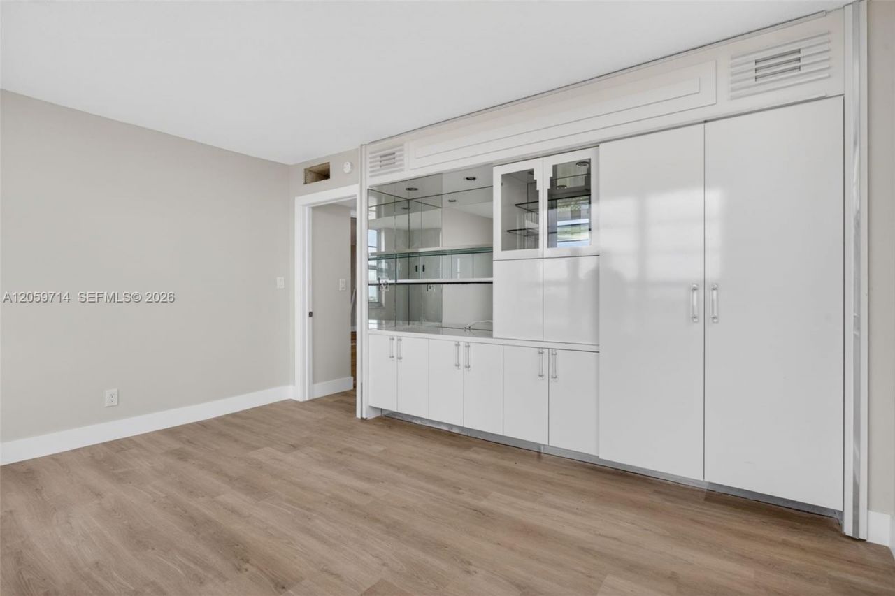 3090 N Course Dr, Unit 807, Pompano Beach, FL 33069 Photo