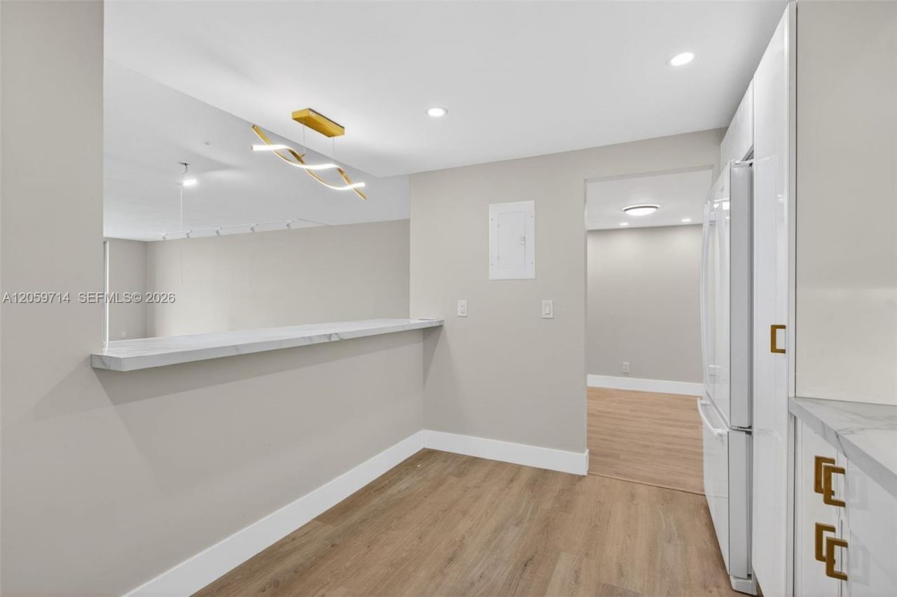 3090 N Course Dr, Unit 807, Pompano Beach, FL 33069 Photo