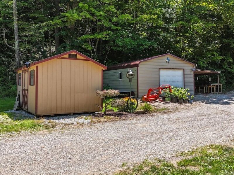 1788 Rosenbush Road, Newport, OH 45768 Photo 4