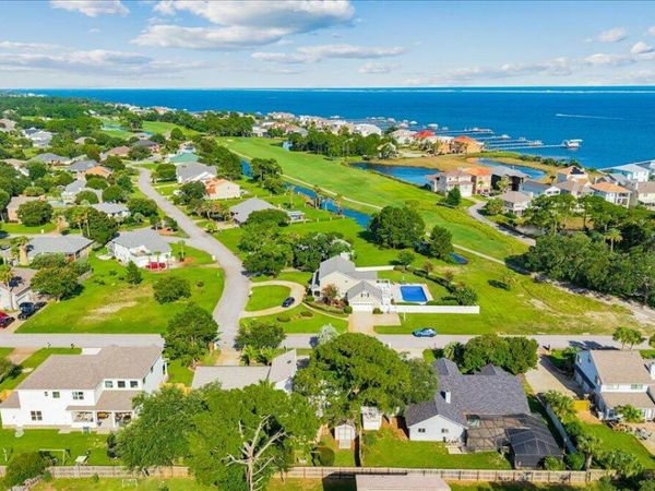 1303 Ceylon Drive, Gulf Breeze, FL 32563