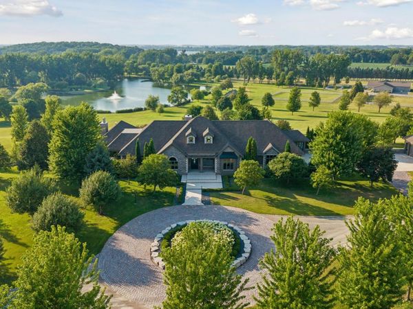 14720 Old Highway 14 , Waseca, MN 56093
