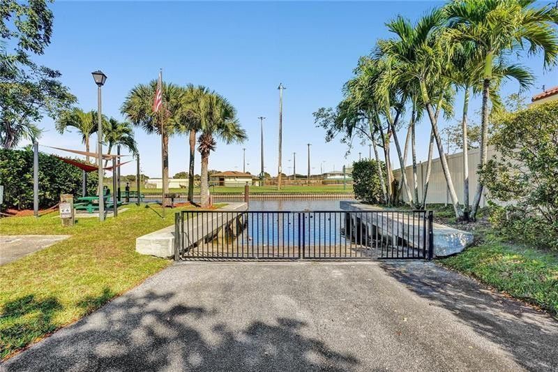2030 SW 62nd Avenue, Plantation, FL 33317 Photo