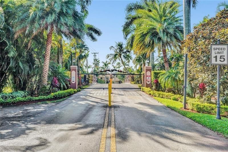 2030 SW 62nd Avenue, Plantation, FL 33317 Photo
