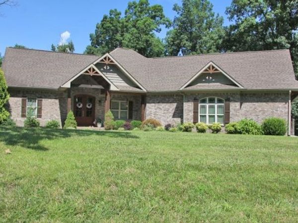 373 Doe Crossing Drive, Smiths Grove, KY 42171