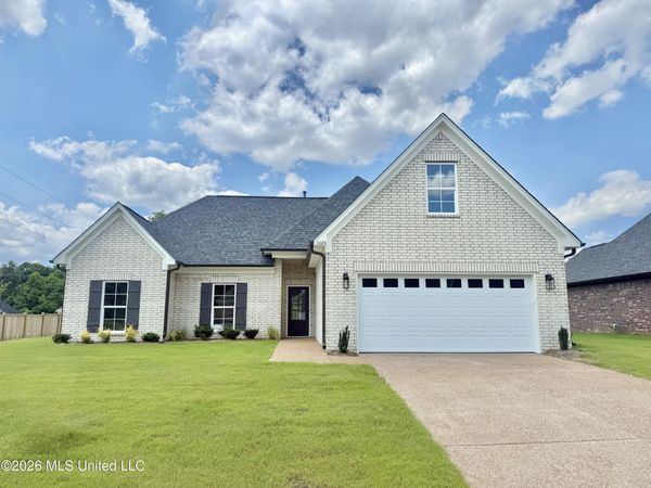 1020 Great Gln Drive, Southaven, MS 38671